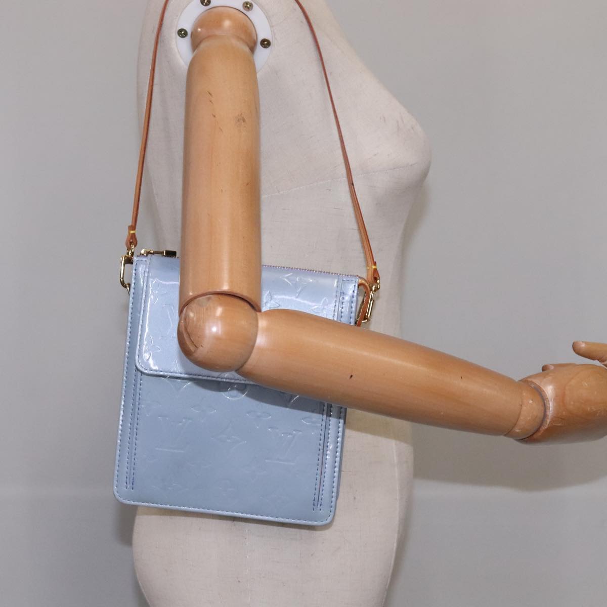 LOUIS VUITTON Monogram Vernis Motto Pouch Lavande M91224 LV ki5328