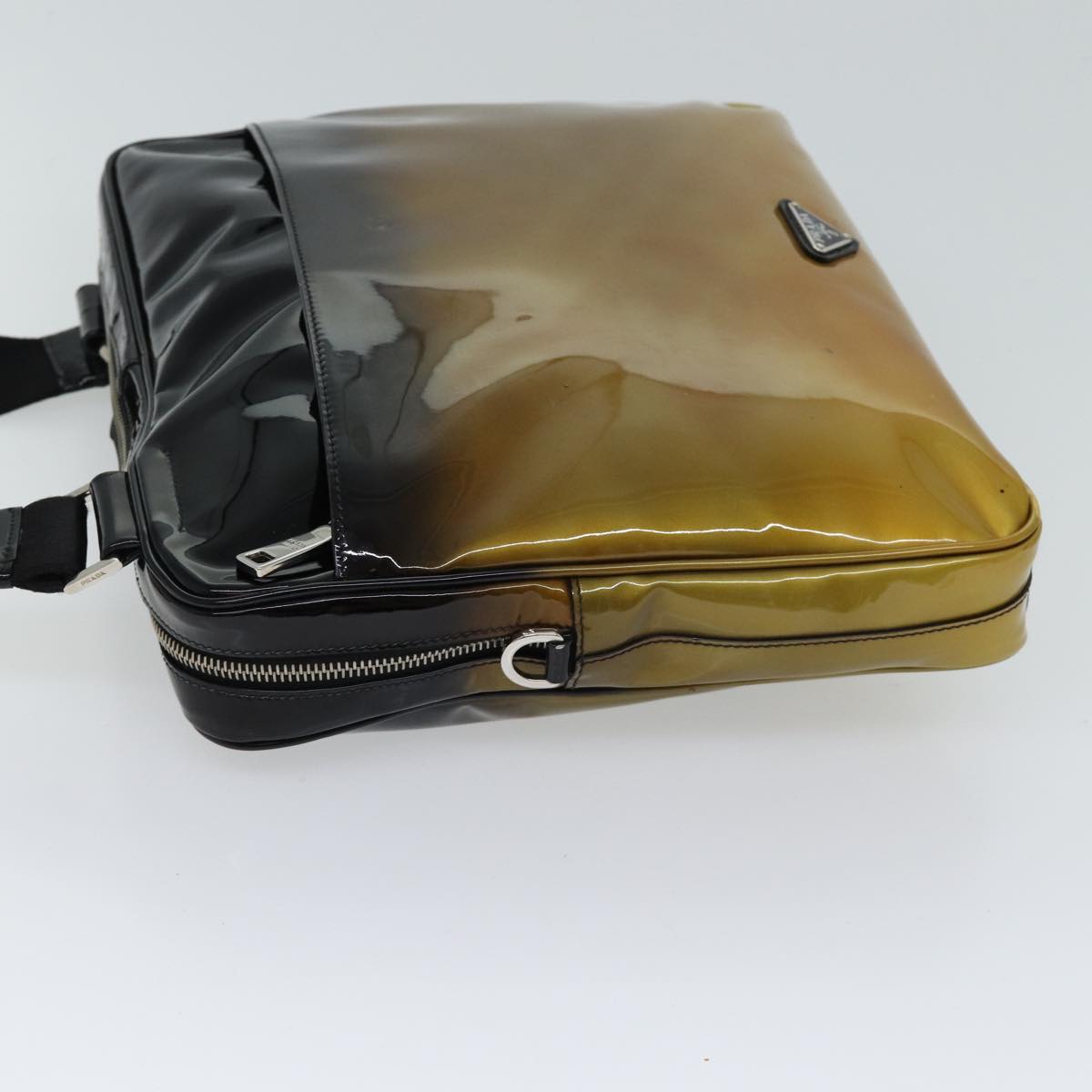 Luxury PradaShoulder Bag Patent leather Black mr104