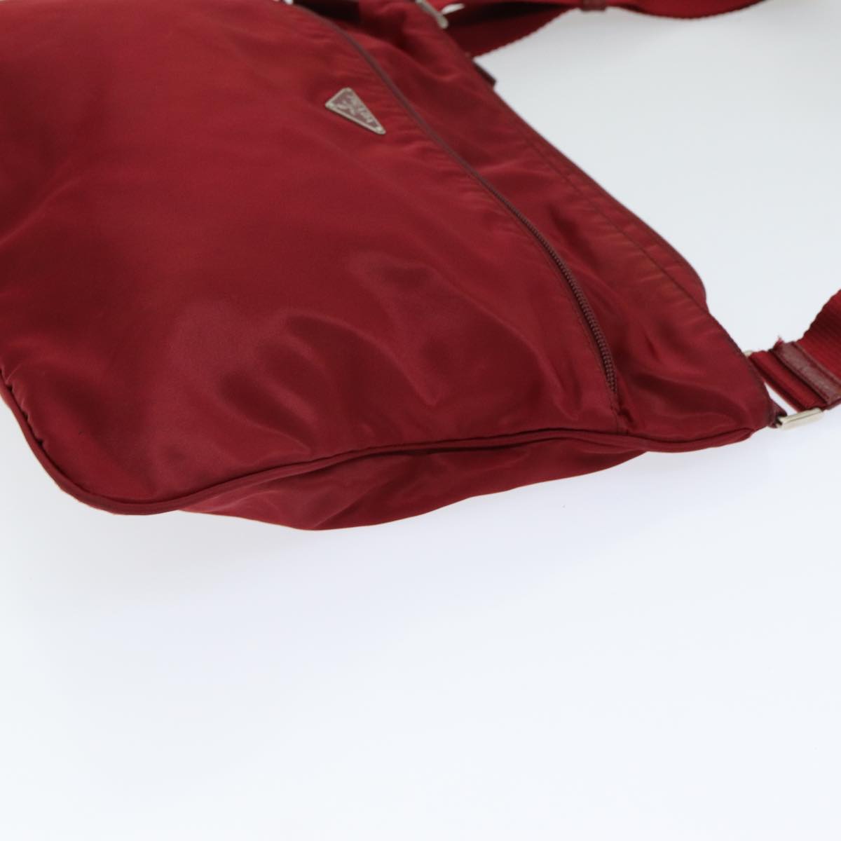 Luxury Prada Shoulder Bag Nylon Red mr372
