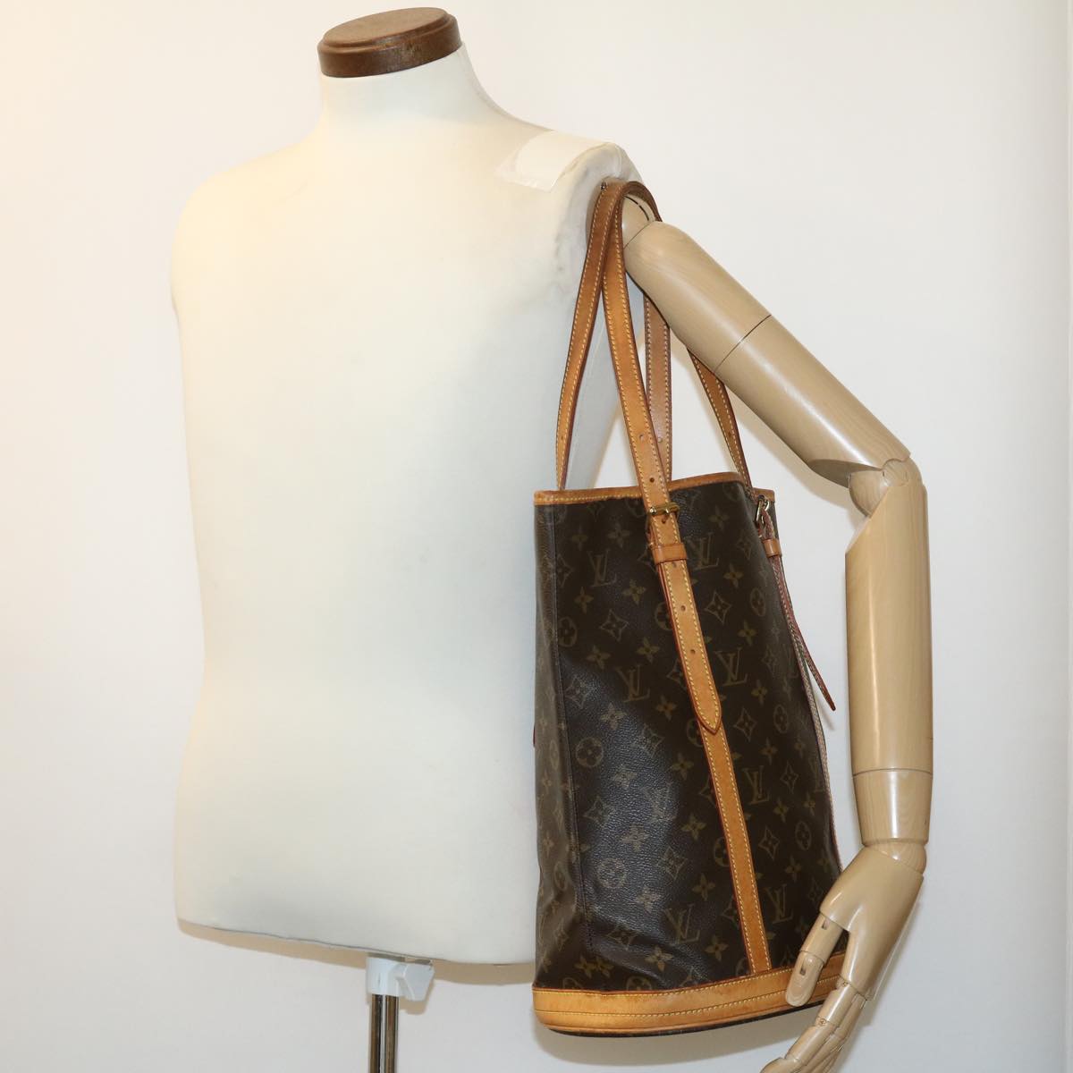 LOUIS VUITTON Monogram Bucket GM Shoulder Bag M42236 LV pt2616