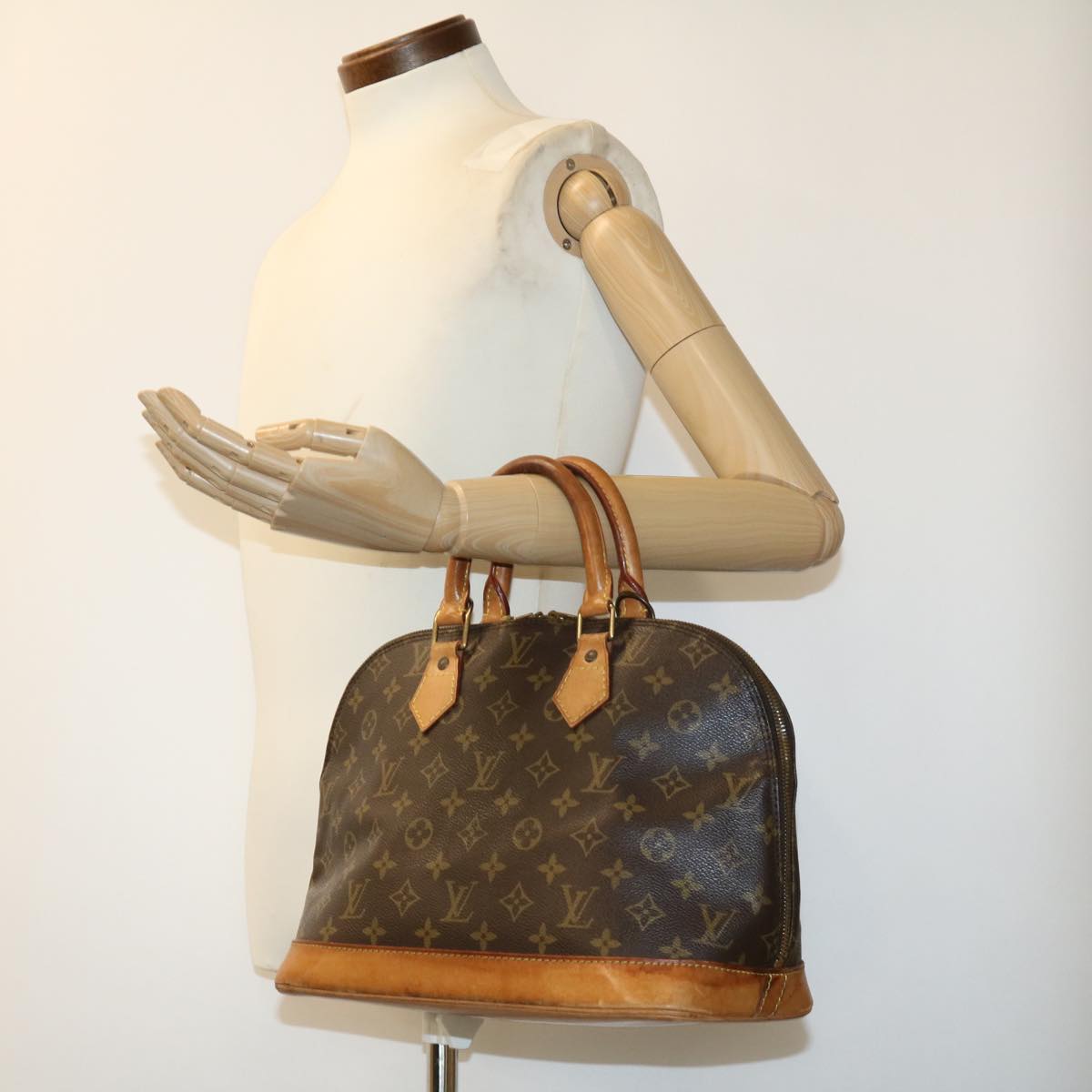 LOUIS VUITTON Monogram Alma Hand Bag M51130 LV rd2650