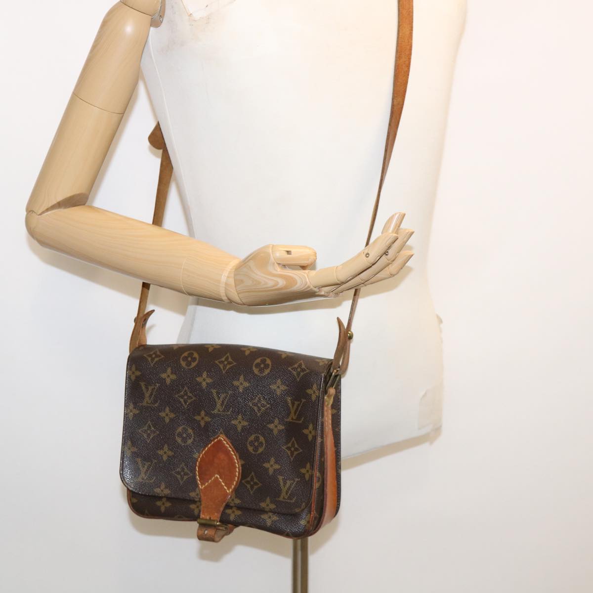 LOUIS VUITTON Monogram Cartouchiere MM Shoulder Bag M51253 LV rd2850