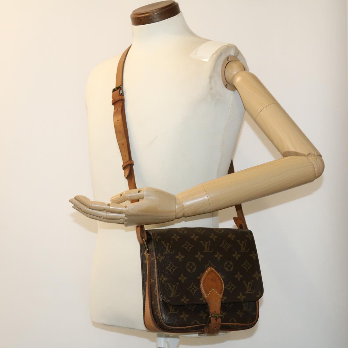 LOUIS VUITTON Monogram Cartouchiere MM Shoulder Bag M51253 LV rd2913