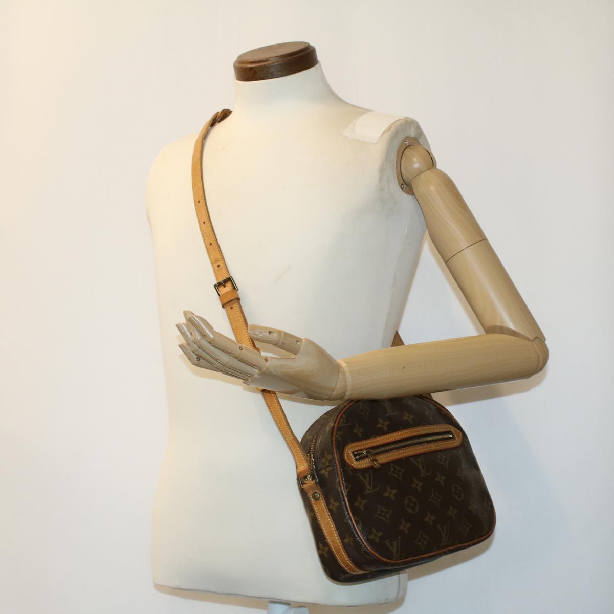 LOUIS VUITTON Monogram Senlis Shoulder Bag M51222 LV rd3706