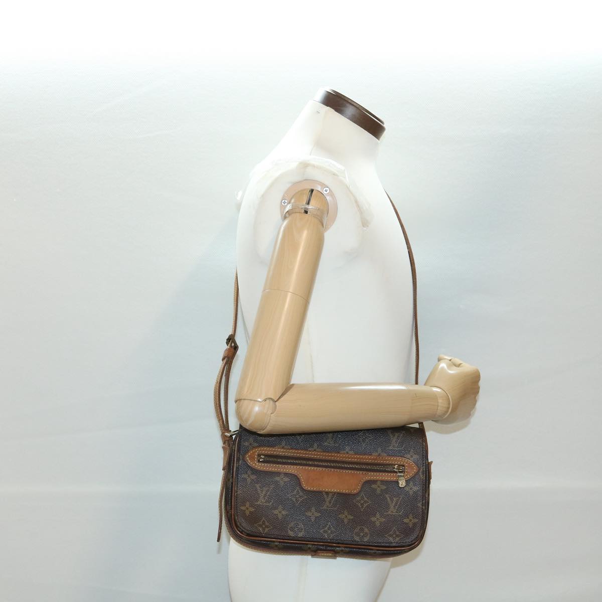LOUIS VUITTON Monogram Saint Germain Shoulder Bag M51210 LV rd3933