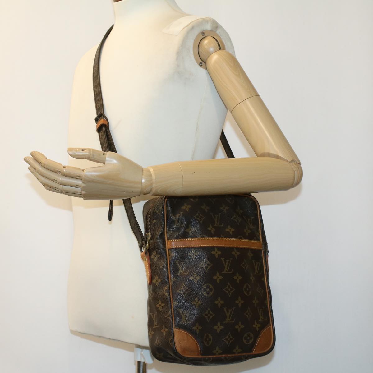 LOUIS VUITTON Monogram DanubeGM Shoulder Bag M45262 LV rd3938