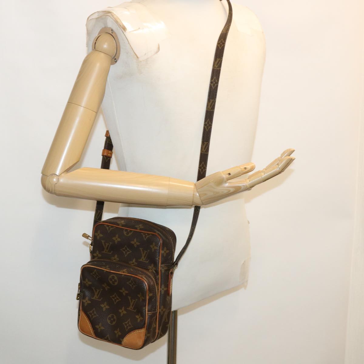 LOUIS VUITTON Monogram Amazon Shoulder Bag M45236 LV rd4128