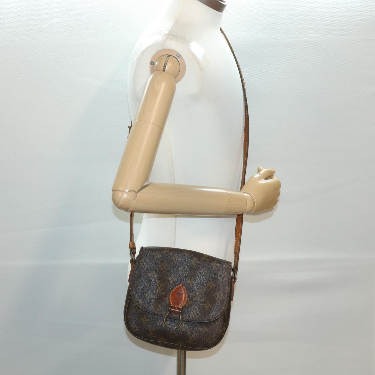 LOUIS VUITTON Monogram Saint Cloud MM Shoulder Bag M51243 LV rd4200