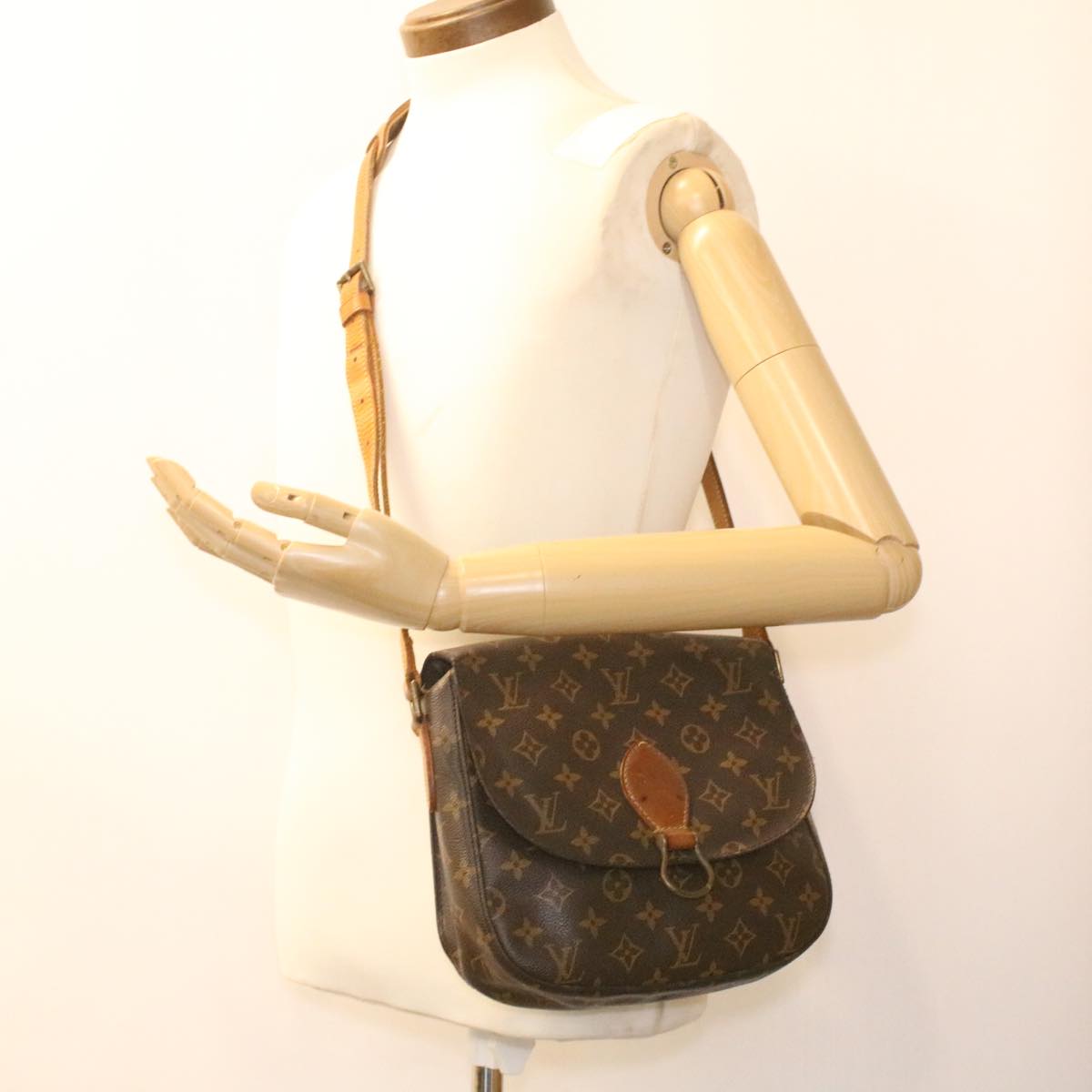 LOUIS VUITTON Monogram Saint Cloud GM Shoulder Bag M51242 LV rd4280