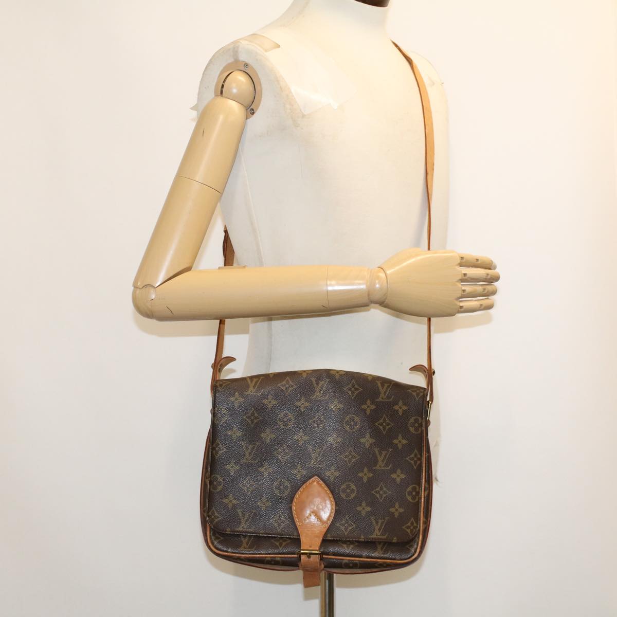 LOUIS VUITTON Monogram Cartouchiere MM Shoulder Bag M51253 LV rd5290