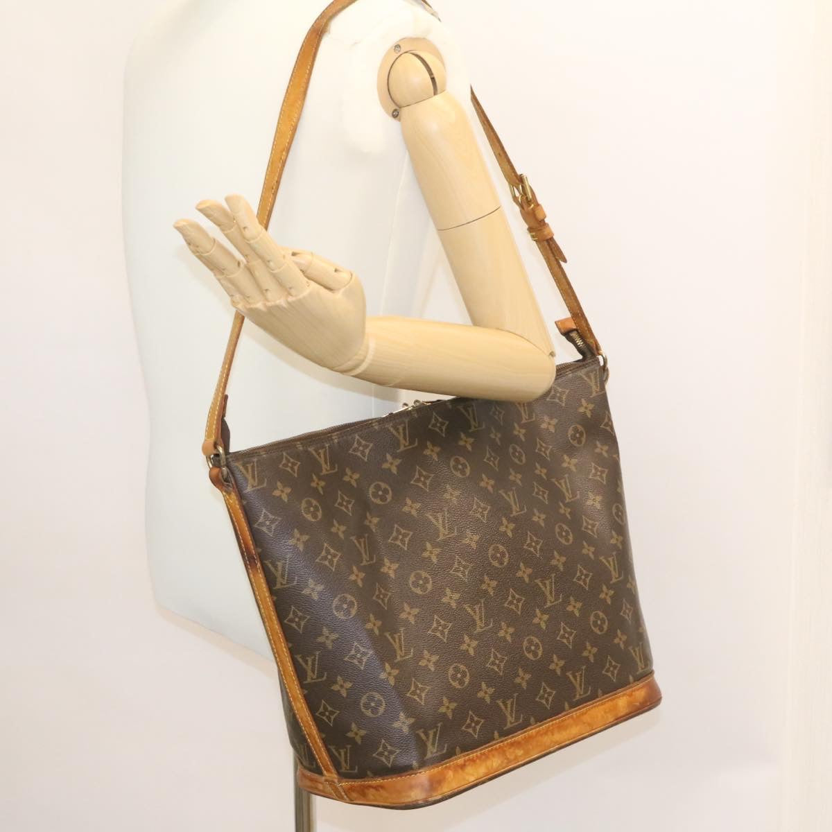 LOUIS VUITTON Monogram Amfer Three Vanity Star Shoulder Bag M47275 st085