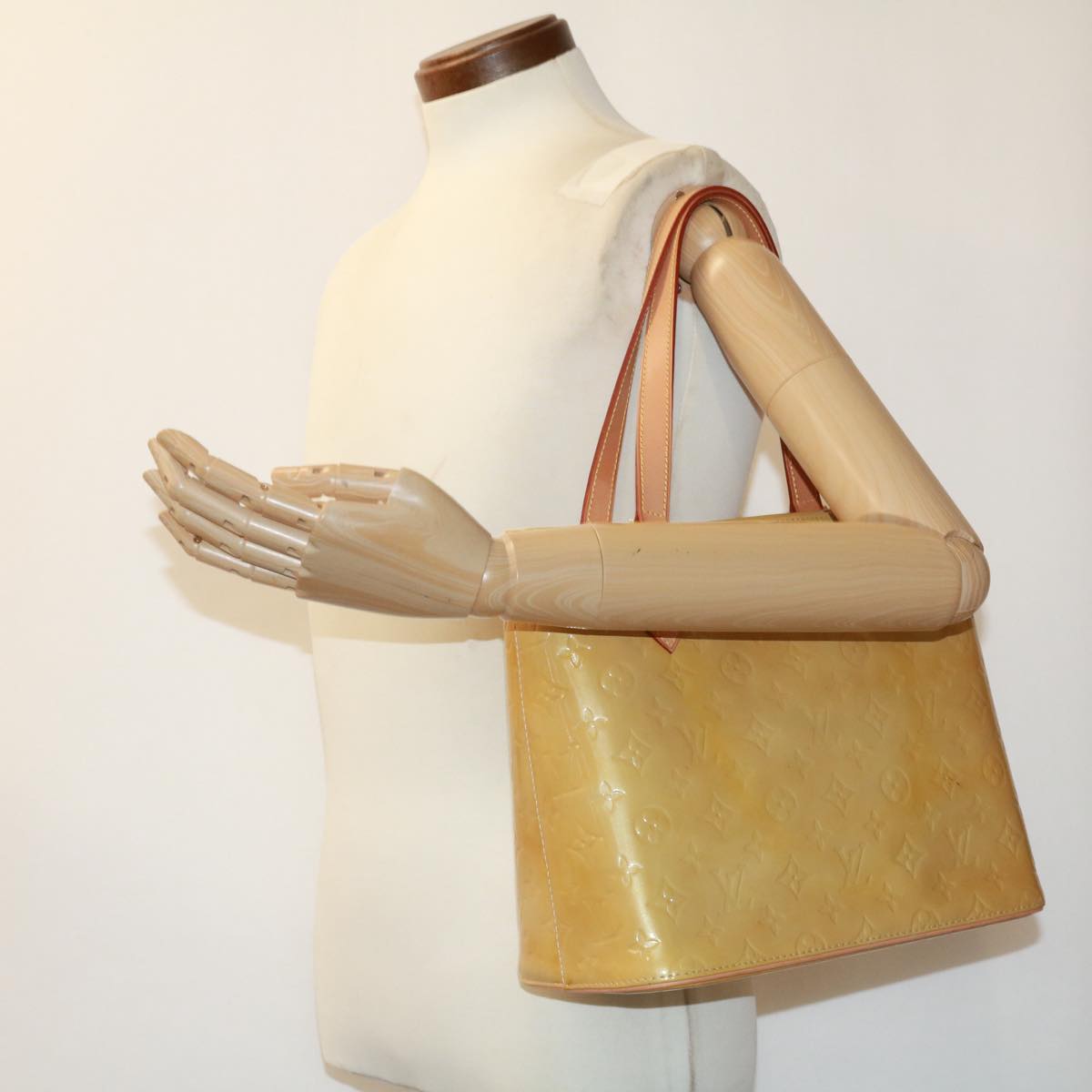 LOUIS VUITTON Monogram Vernis Houston Hand Bag Beige M91004 LV tb256