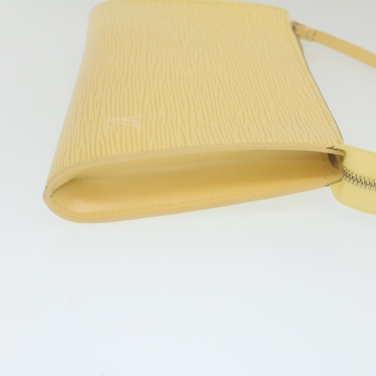 LOUIS VUITTON Epi Pochette Accessoires Pouch Vanilla M5264A LV th2513