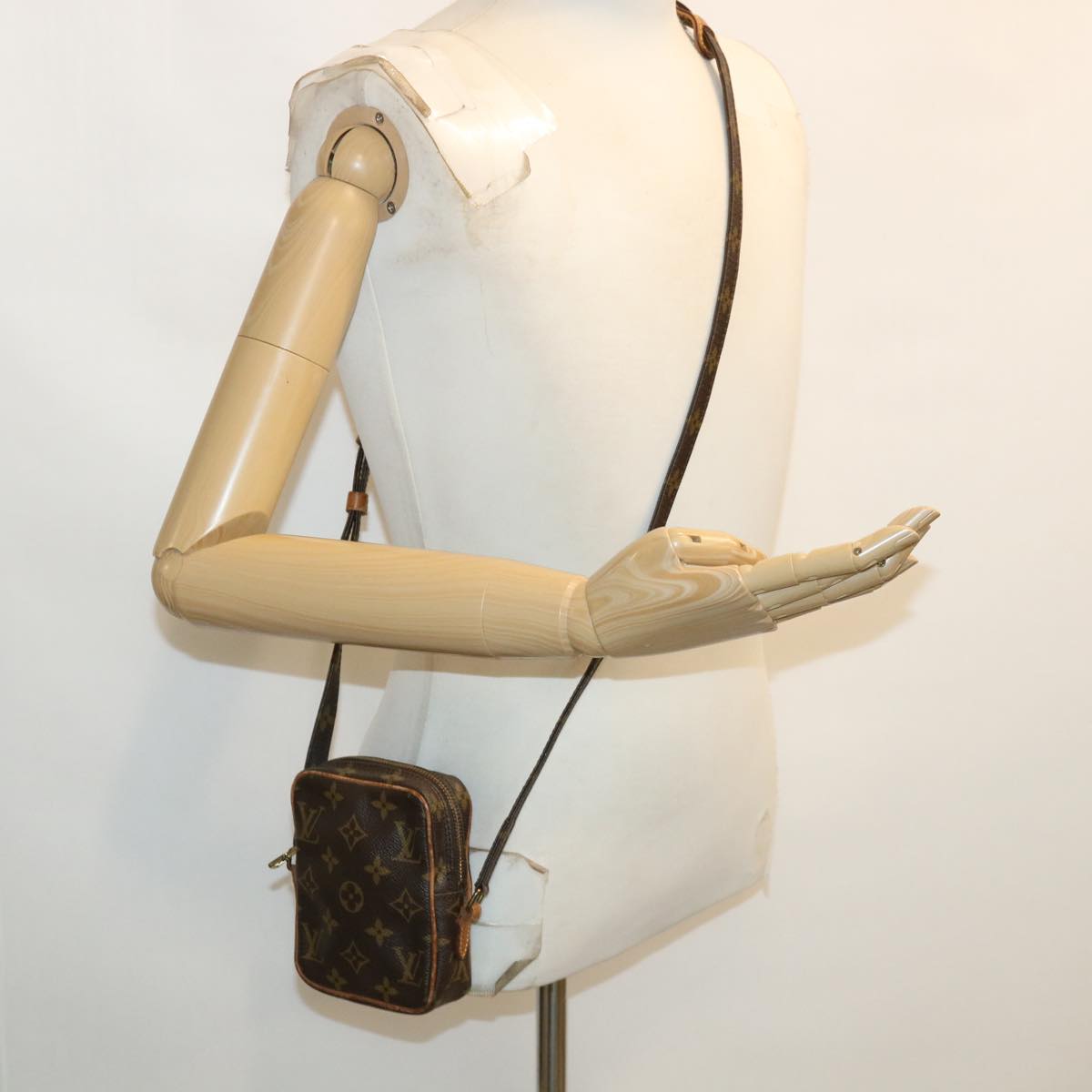LOUIS VUITTON Monogram Mini Danube Shoulder Bag M45268 LV th3268