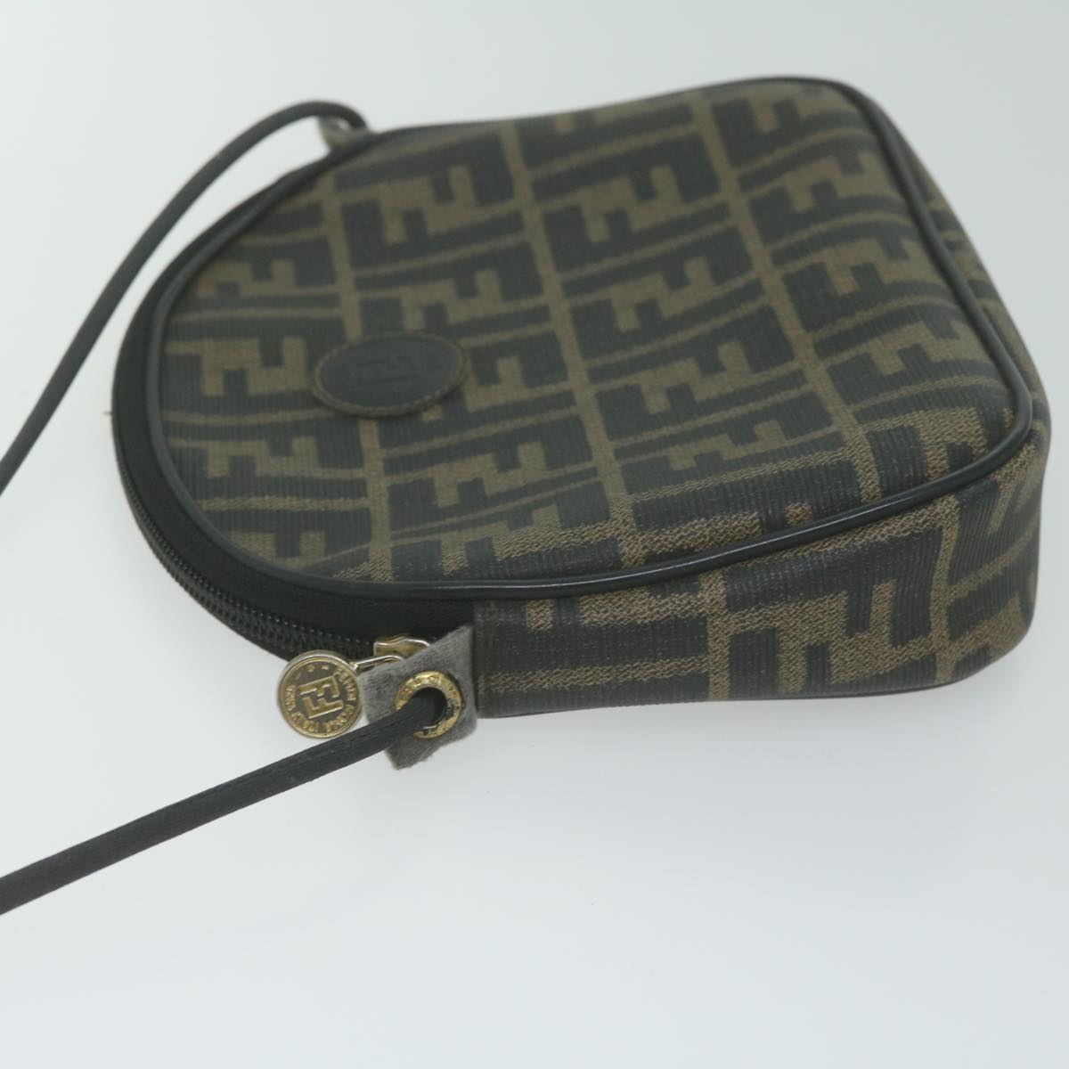 Luxury FendiZucca Canvas Shoulder Bag Brown Blackth4549
