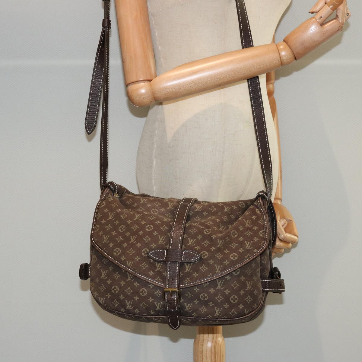 LOUIS VUITTON Monogram Mini Lin Saumur PM Shoulder Bag Ebene M95227 th4927