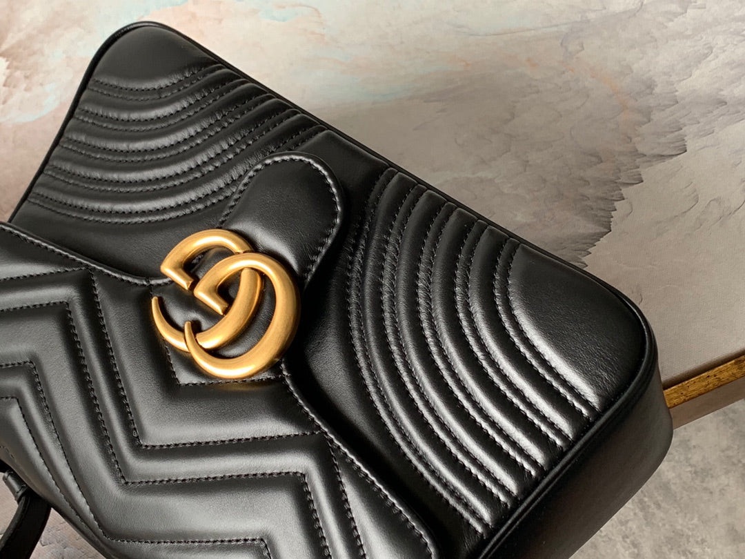 Luxury Gucci GG Marmont 26.5cm Black Calfskin Gold Hardware