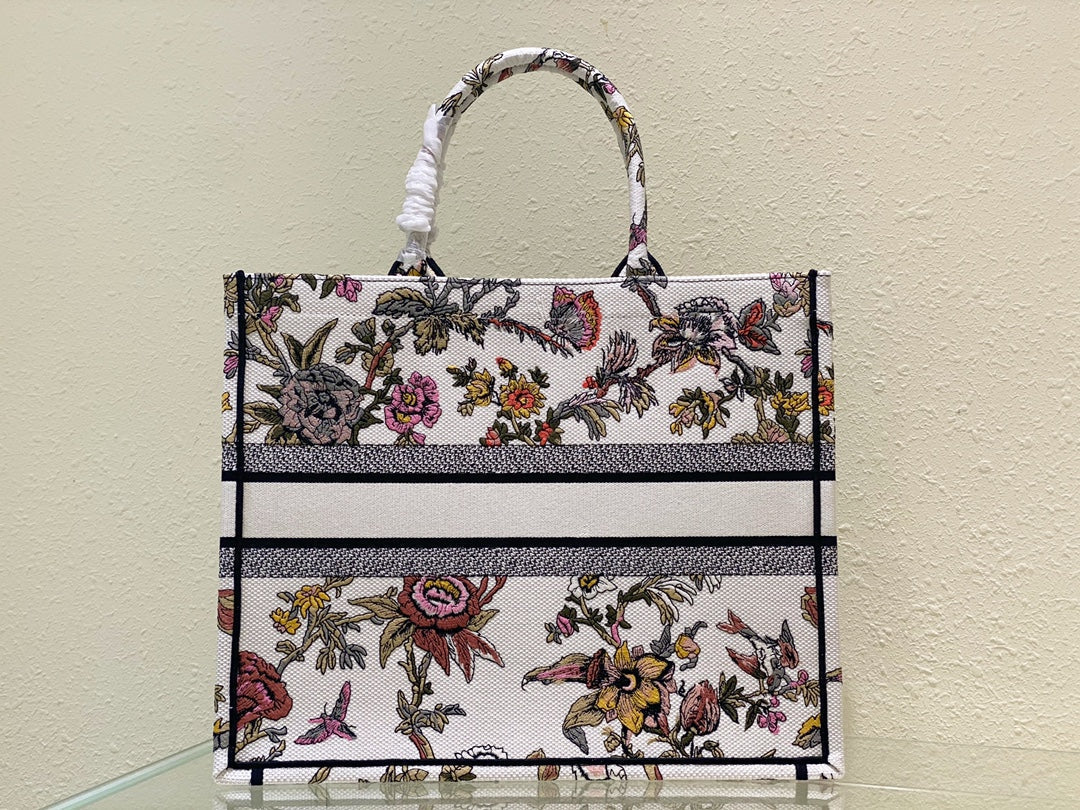 Luxury DiorLarge Book Tote 42cm Jardin Botanique White