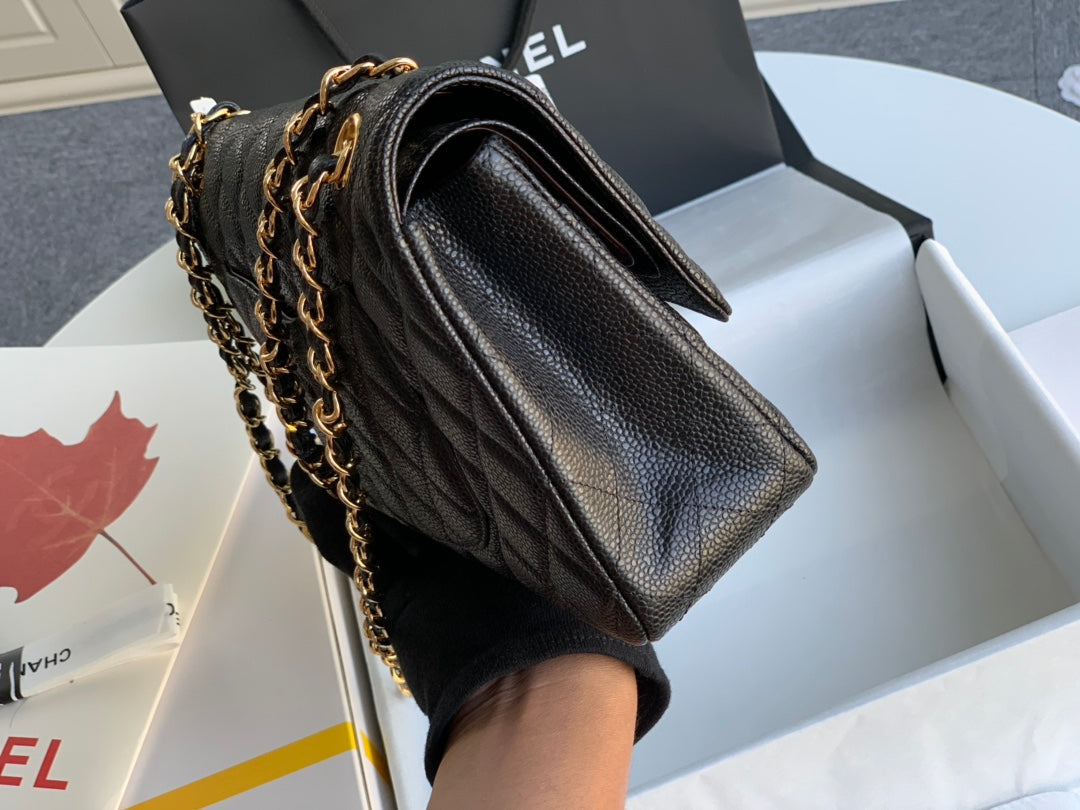 Luxury Chanel MEDIUM FLAP BAG 25CM BLACK CAVIAR GOLD HARDWARE