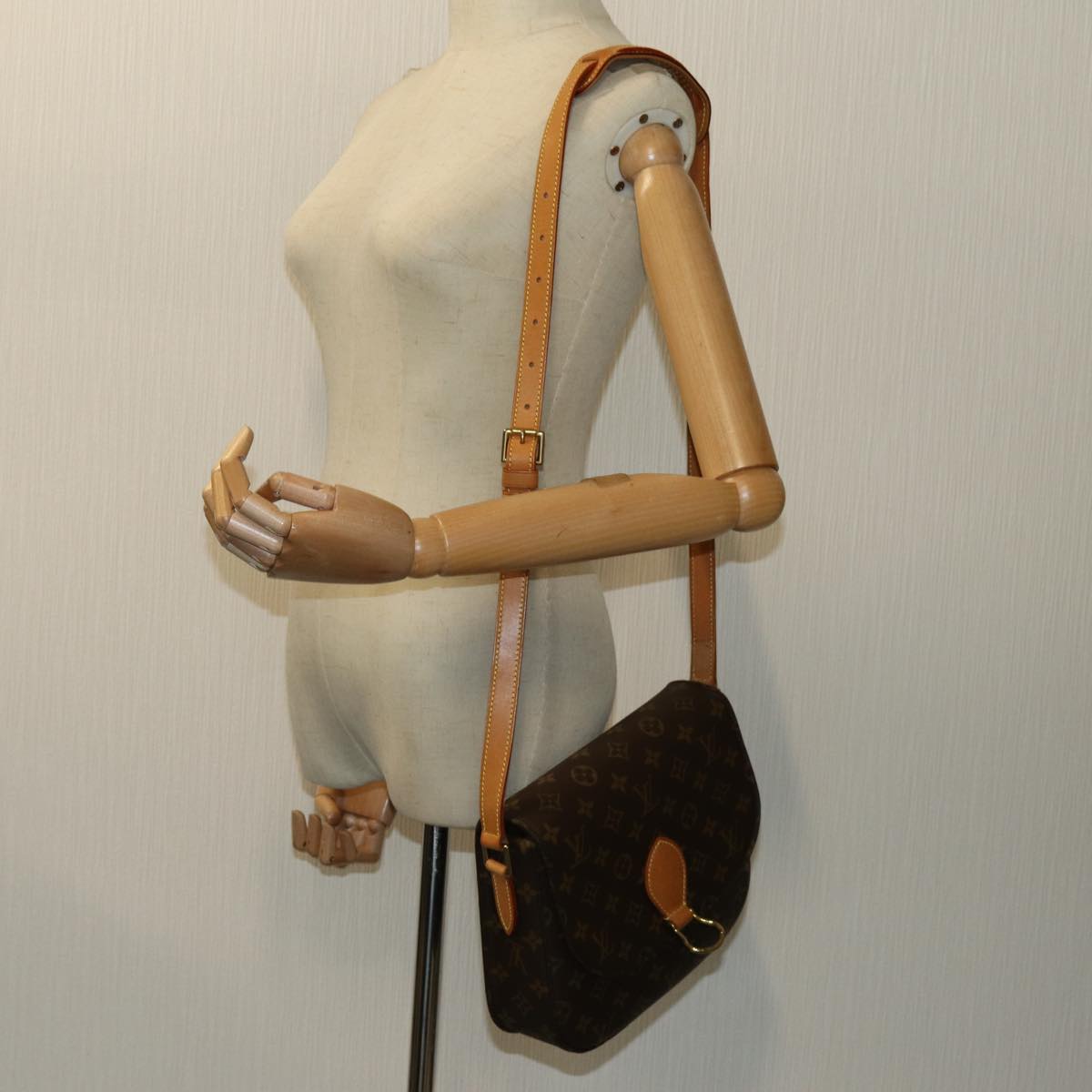 LOUIS VUITTON Monogram Saint Cloud GM Shoulder Bag M51242 LV yk11559