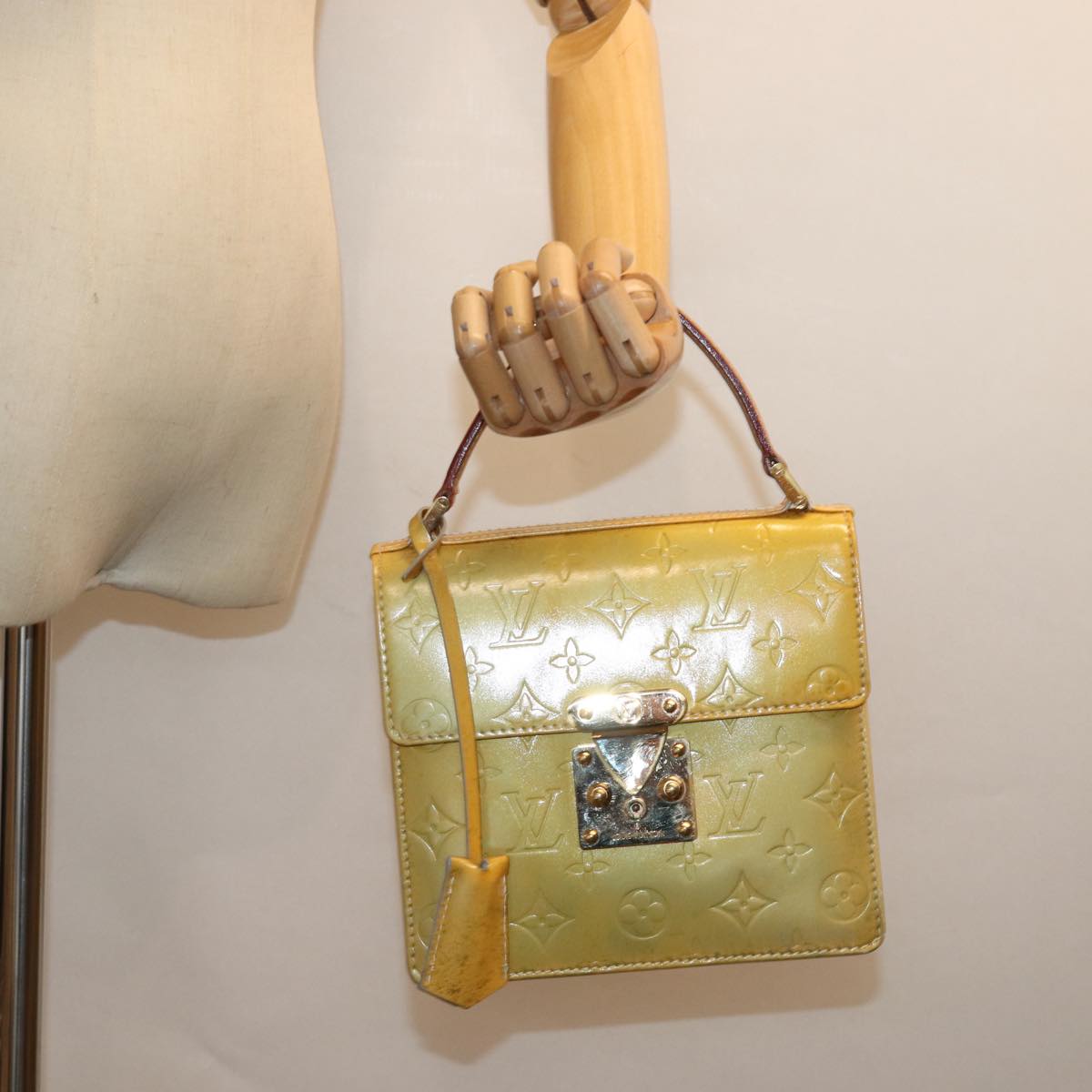 LOUIS VUITTON Monogram Vernis Spring street Hand Bag Gris M91029 LV yk12631
