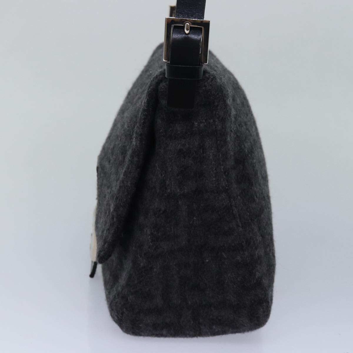 Luxury Fendi Zucca Canvas Mamma Baguette Shoulder Bag Wool Blackyk13747