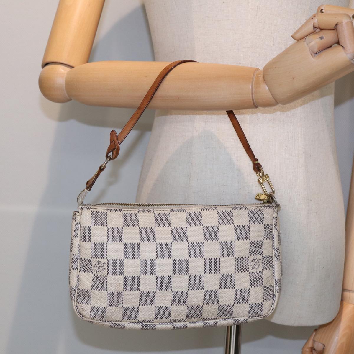 LOUIS VUITTON Damier Azur Pochette Accessoires Pouch N51986 LV yk13802