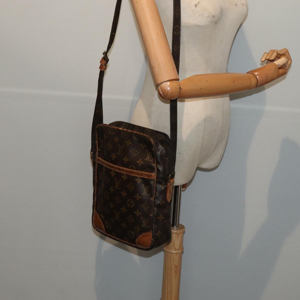 LOUIS VUITTON Monogram Danube MM Shoulder Bag M45264 LV yk14356