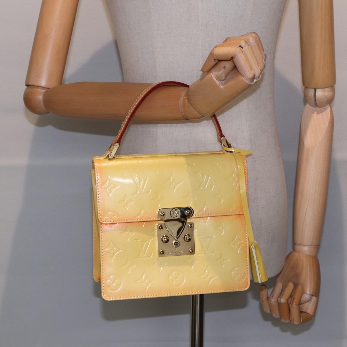 LOUIS VUITTON Monogram Vernis Spring Street Bag Lime Yellow M91068 yk14536