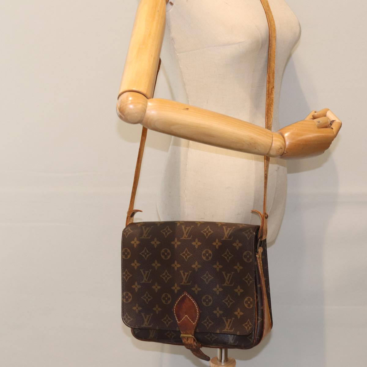 LOUIS VUITTON Monogram Cartouchiere MM Shoulder Bag M51253 LV yk14704