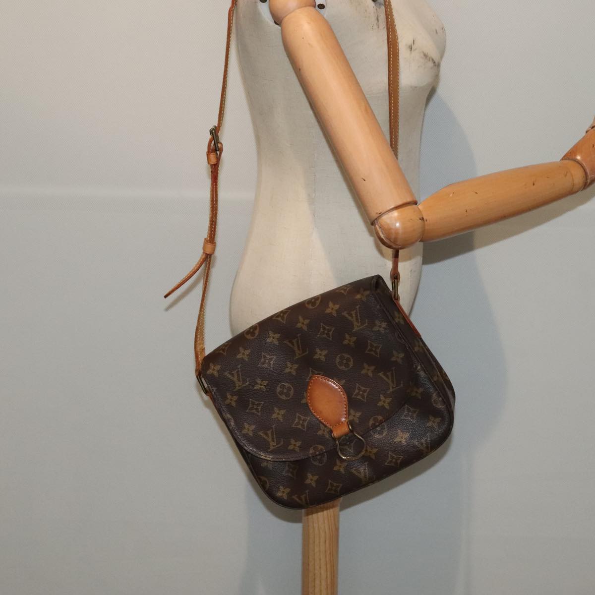 LOUIS VUITTON Monogram Saint Cloud GM Shoulder Bag M51242 LV yk14834