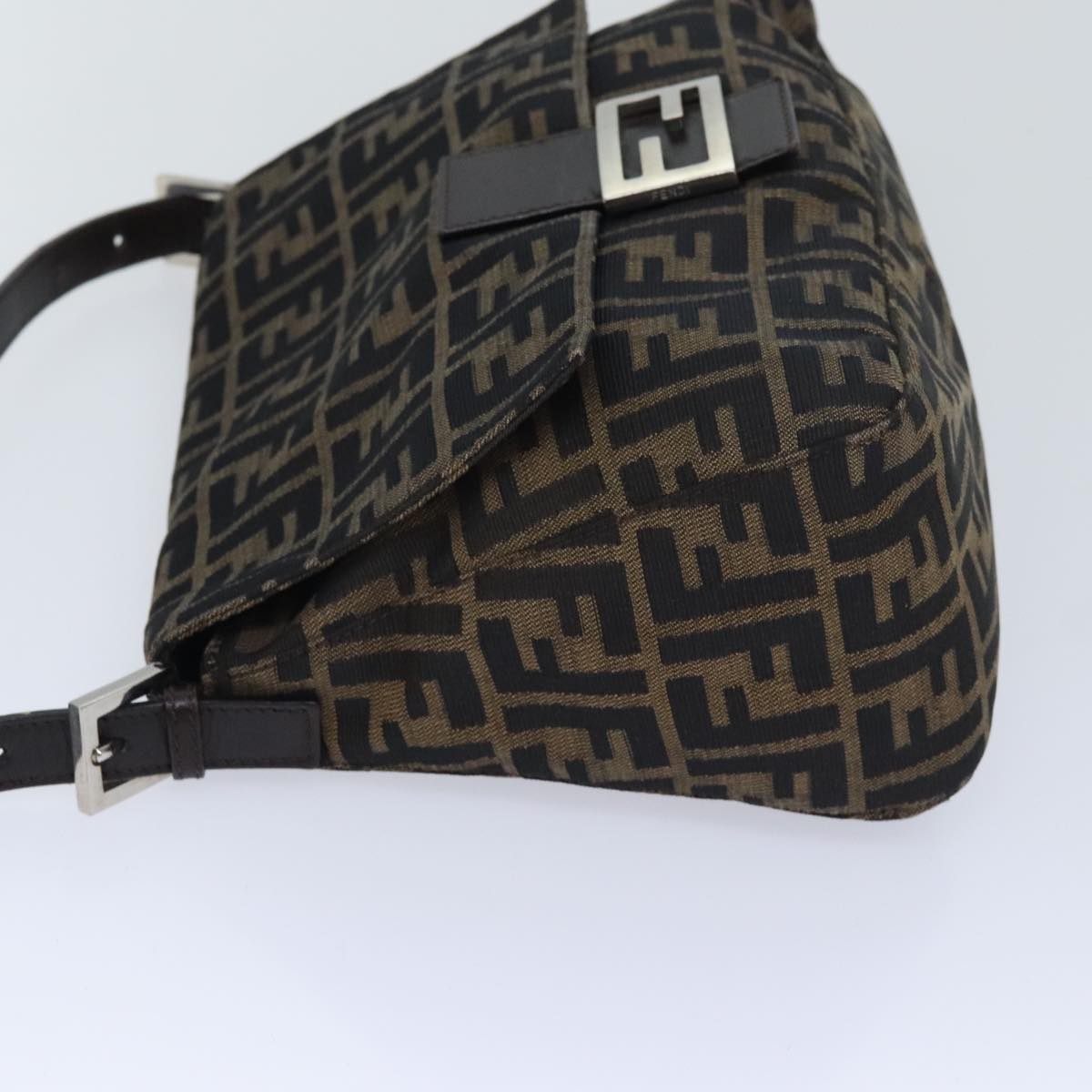Luxury Fendi Zucca Canvas Mamma Baguette Shoulder Bag Brown Black Silveryk15236