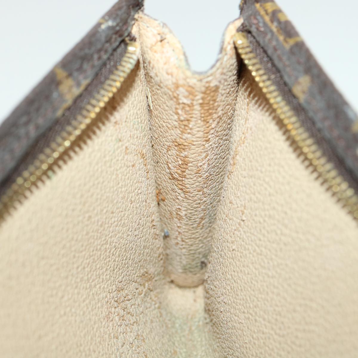 LOUIS VUITTON Monogram Bucket GM Accessory Pouch LV yk5330B