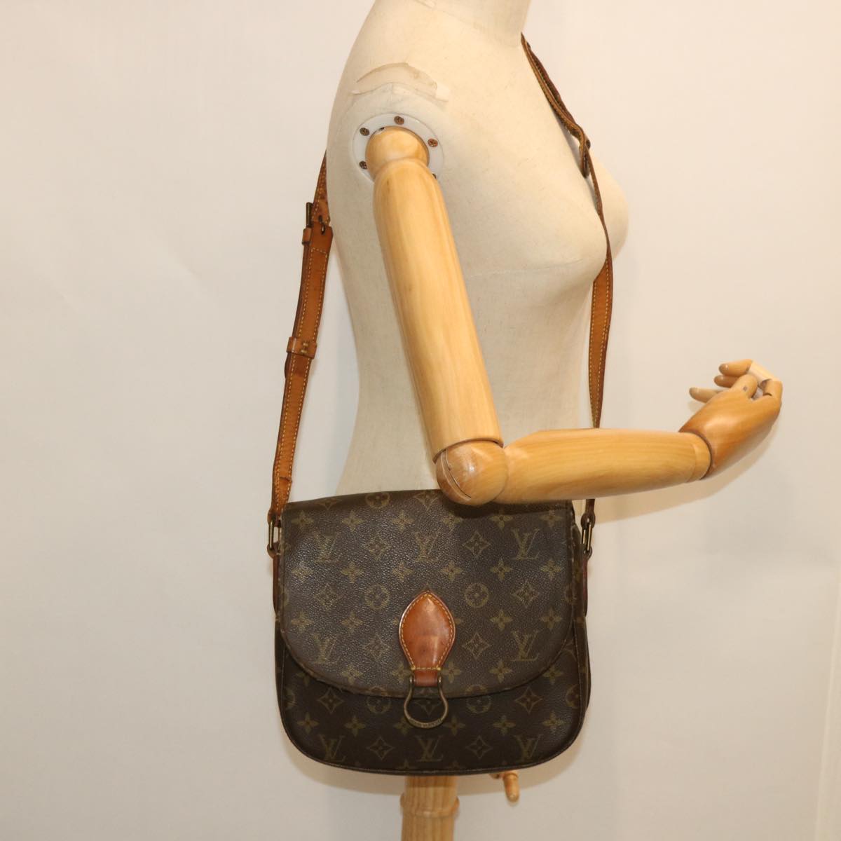LOUIS VUITTON Monogram Saint Cloud GM Shoulder Bag M51242 LV yk8580