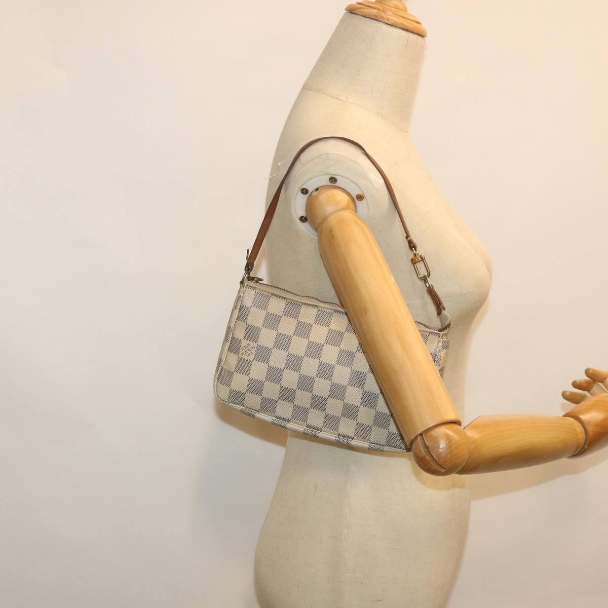LOUIS VUITTON Damier Azur Pochette Accessoires Pouch N51986 LV yk8781
