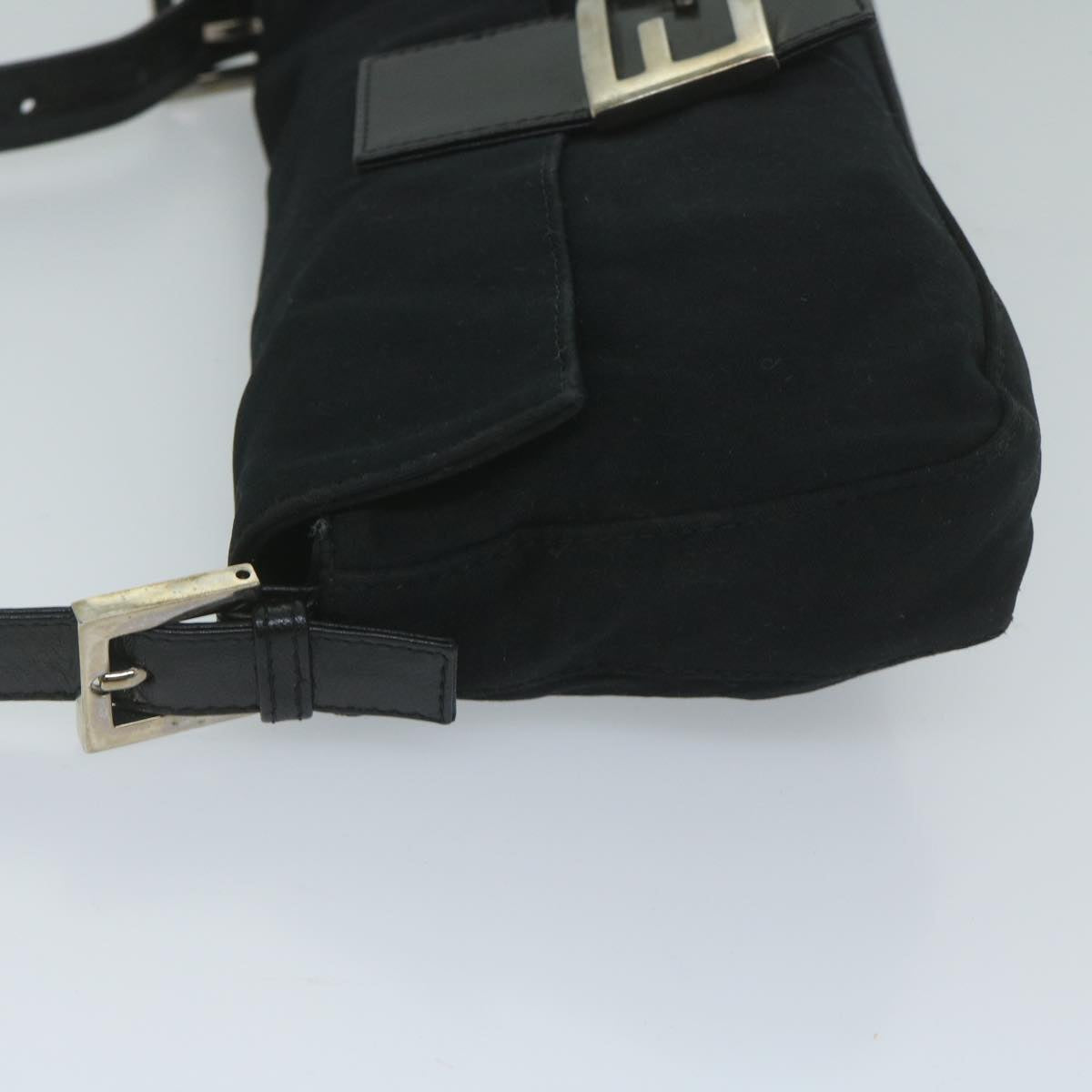 Luxury FendiMamma Baguette Shoulder Bag Nylon Black 2355 26424 008yk9685