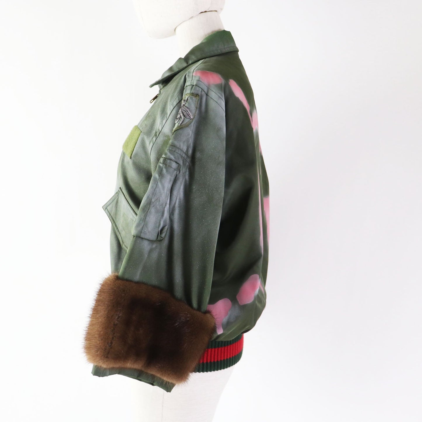 Luxury Gucci Trending 2025 BEE Embroidery GG Bomber Jacket 447112
