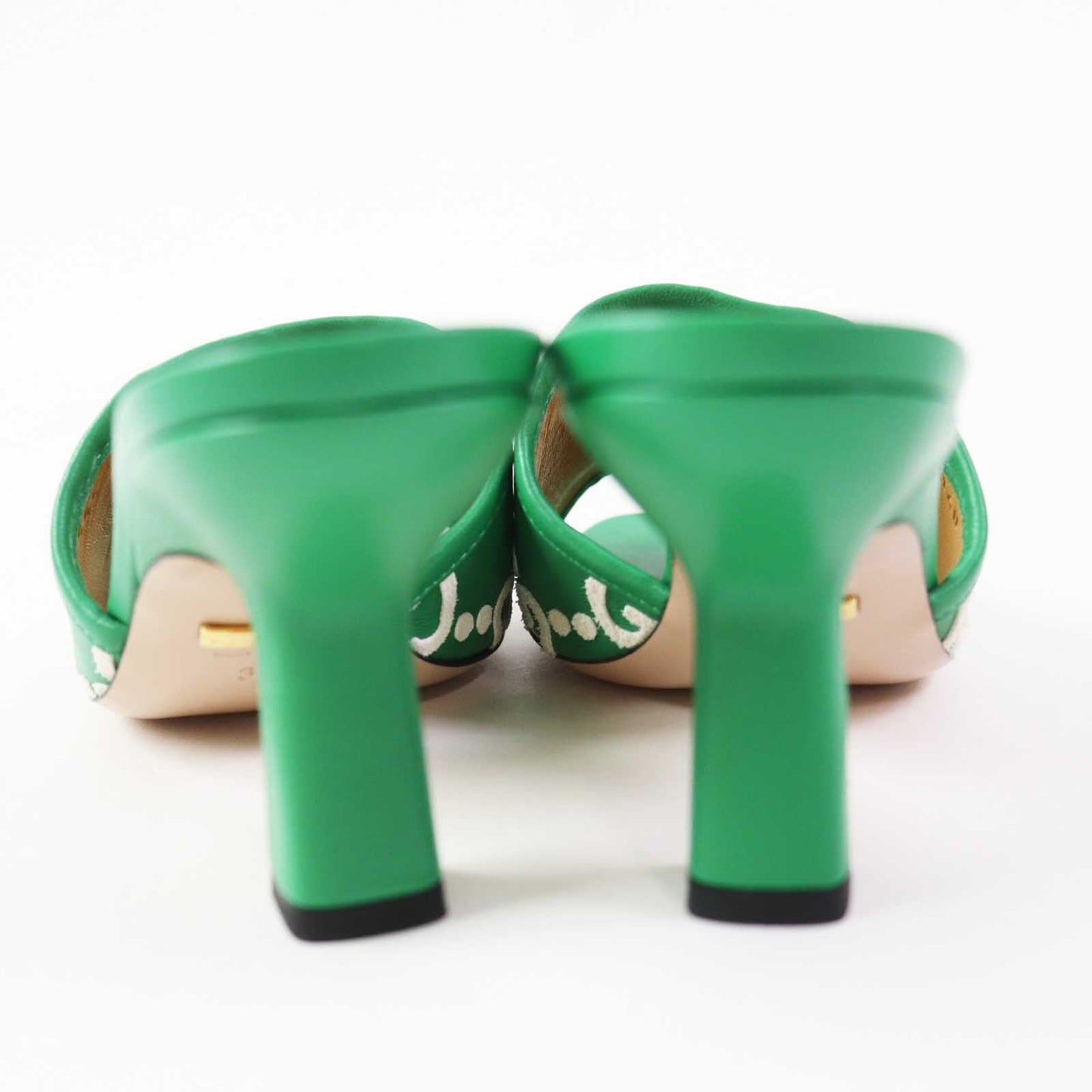 Luxury Gucci Trending 2025 GG Logo Leather Mule Green 36