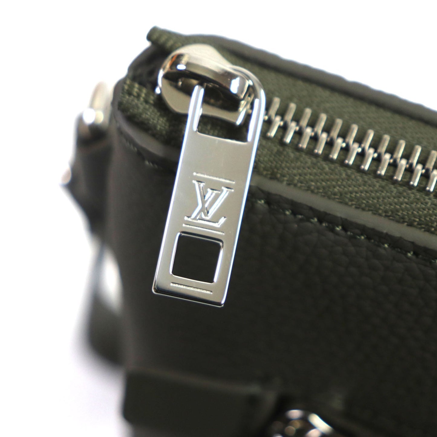 Louis Vuitton Aerogram Takeoff Pouch Clutch