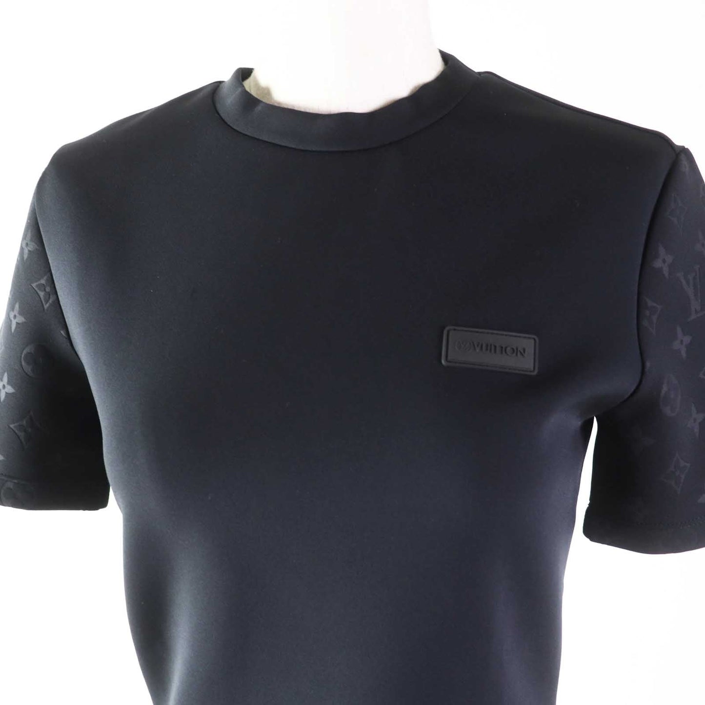 LOUIS VUITTON Short sleeve T-shirt 1AAB27 Outer material: 72% nylon, Outer material: 28% polyurethane, Other: 100% polyvinyl chloride black Embossed monogram sleeve T-shirt Women S