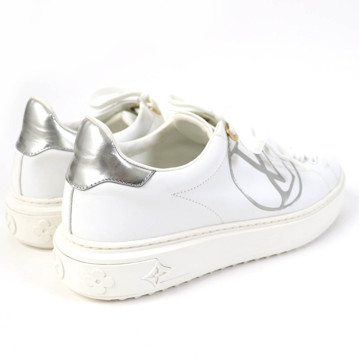 LOUIS VUITTON Low cut sneakers leather white timeout line 37.5