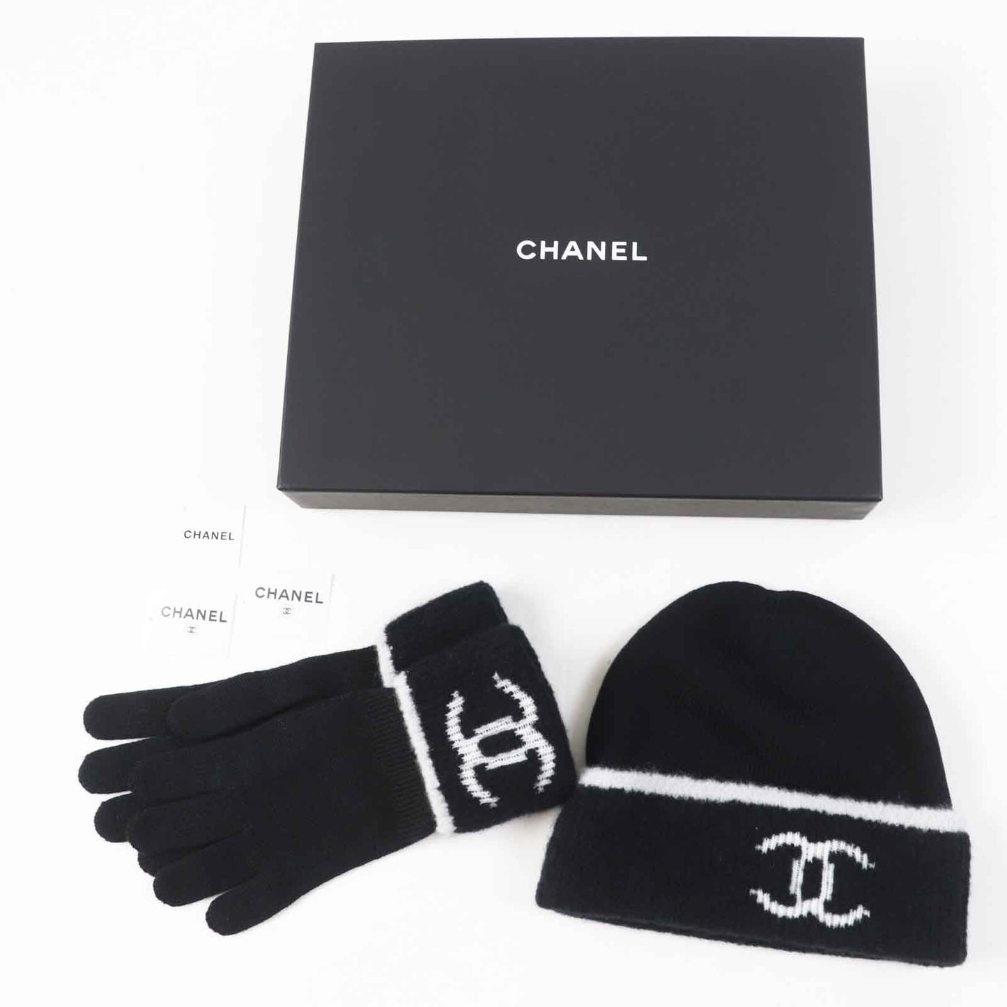 Chanel Wool Cashmere COCO Mark Bicolor Gloves