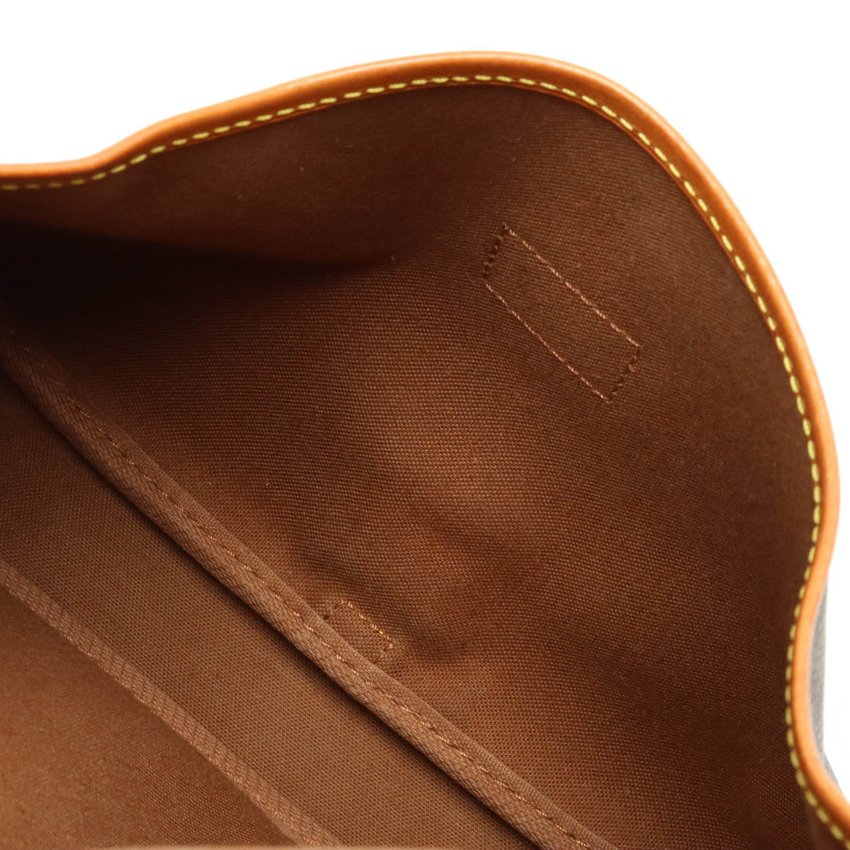 Louis Vuitton Monogram Summour 30 Shoulder Bag Messenger Bag M42256