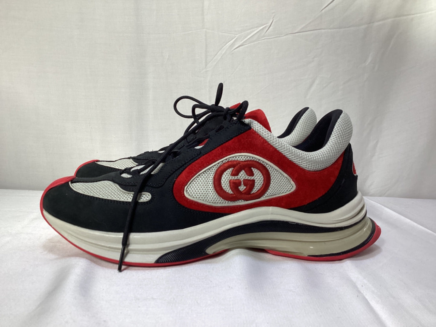 Gucci Run Lace-Up Sneakers in Black and Red Calf Suede
