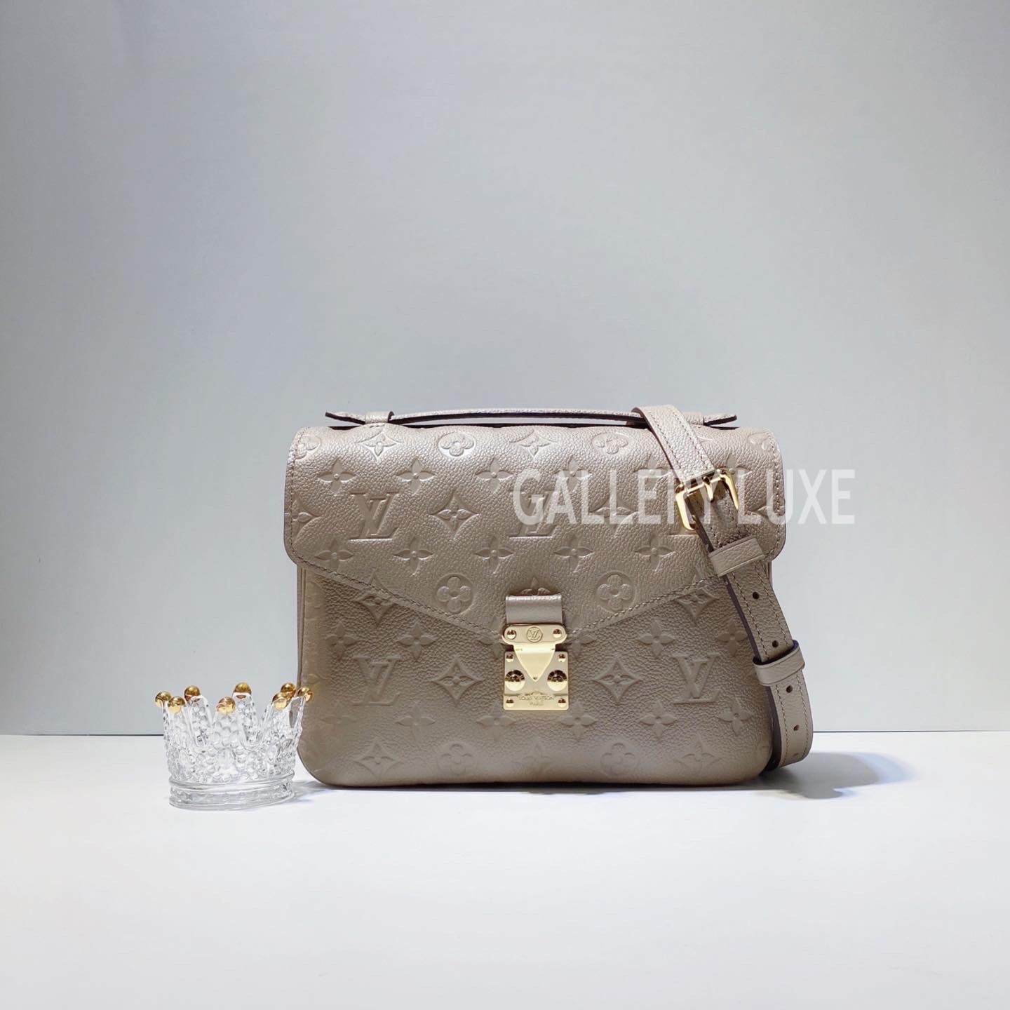 No.3313-Louis Vuitton Pochette Metis MM