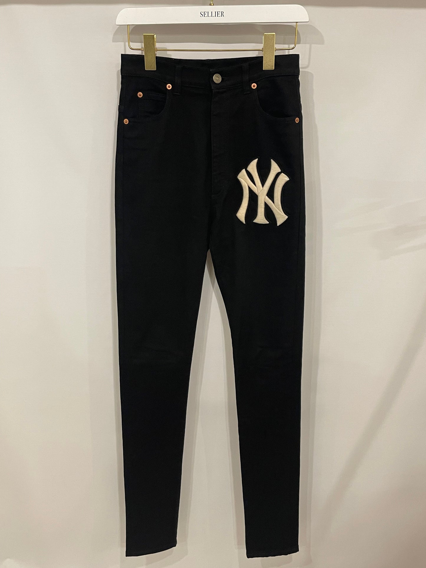 Luxury Gucci Trending 2025 Black Skinny Jeans with Embroidered NY Logo Size 24
