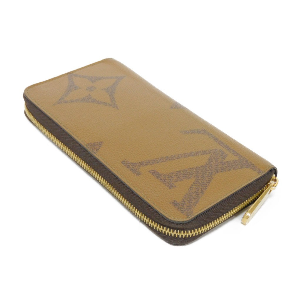 Louis Vuitton Monogram Giant Canvas Zippy Wallet