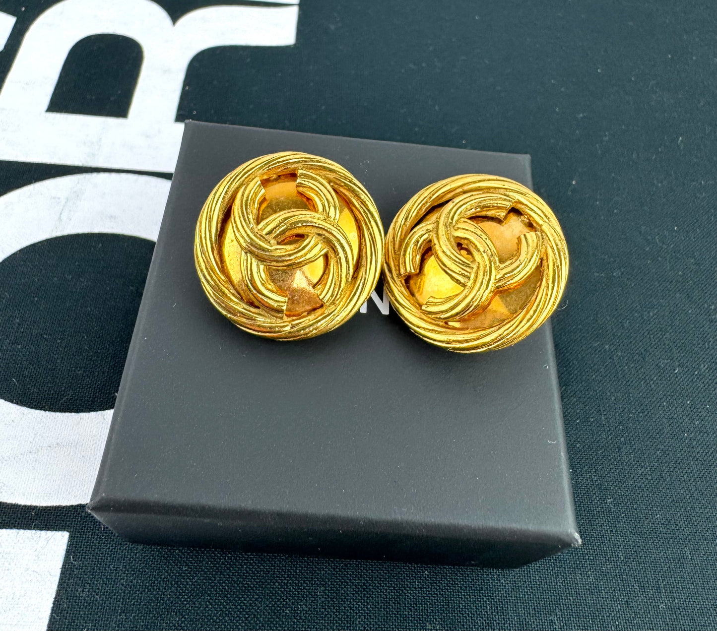 Chanel Vintage CC Logo 24K Gold Clip Earrings