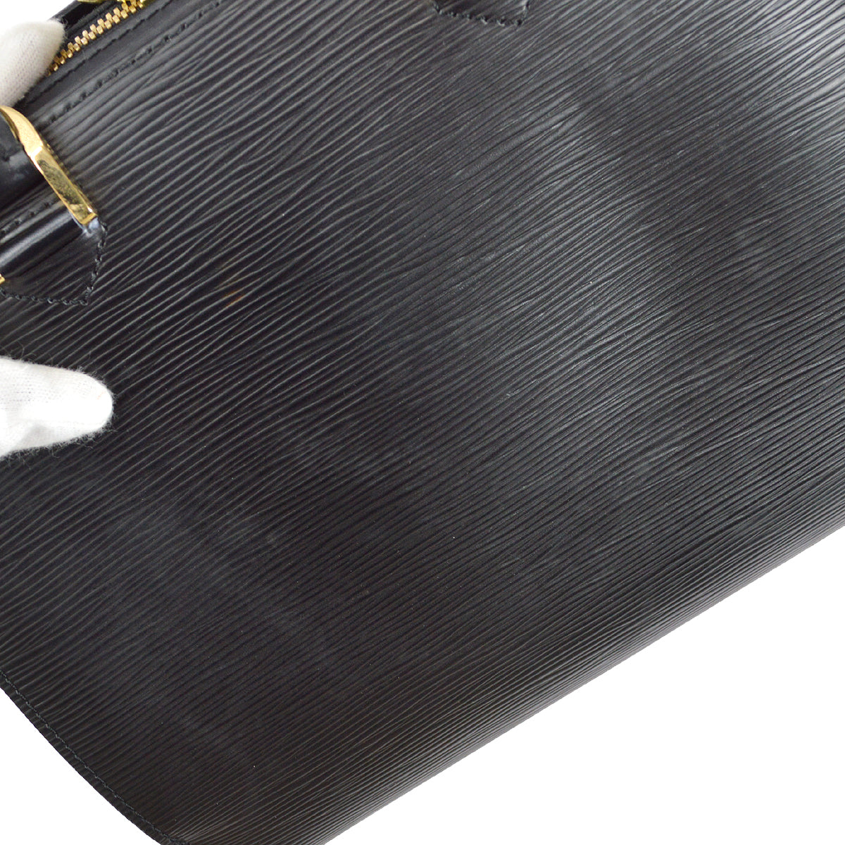 Louis Vuitton 2001 Black Epi Pont Neuf M52052