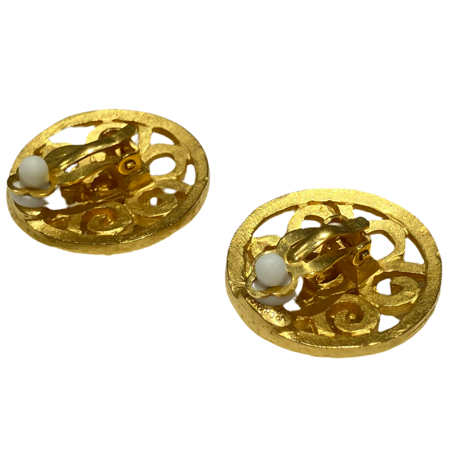Luxury Chanel Button Earrings Clip-On Gold 95P